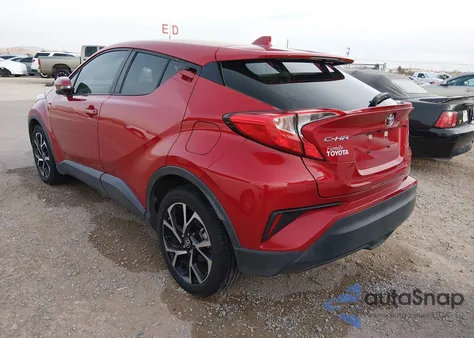2020 Toyota C-Hr Xle z USA, uszkodzony, nr VIN JTNKHMBX7L1093824